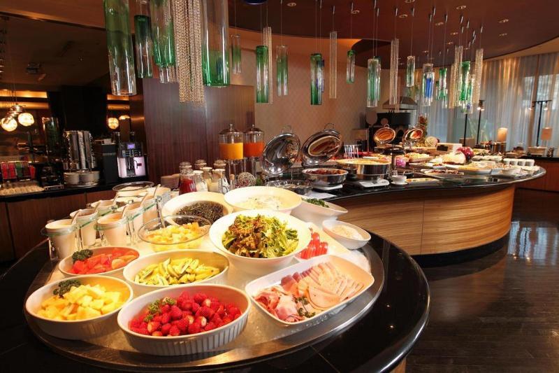 מלון Ana Crowne Plaza Kumamoto New Sky By Ihg מראה חיצוני תמונה